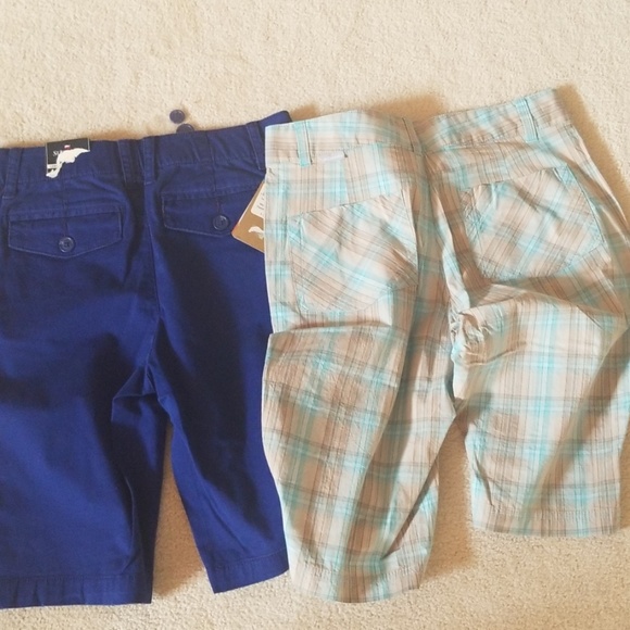 2 Ladies shorts - Picture 2 of 2